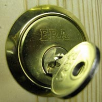 Lockforce 24 hour Locksmiths in Wakefield Yale Lock
